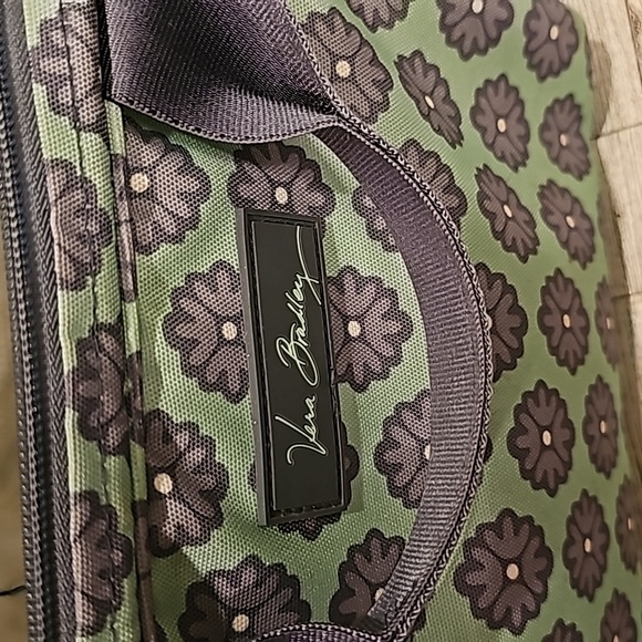 Vera Bradley lunchbox - Picture 7 of 7
